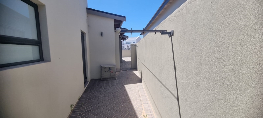 3 Bedroom Property for Sale in Sunset Estate Western Cape